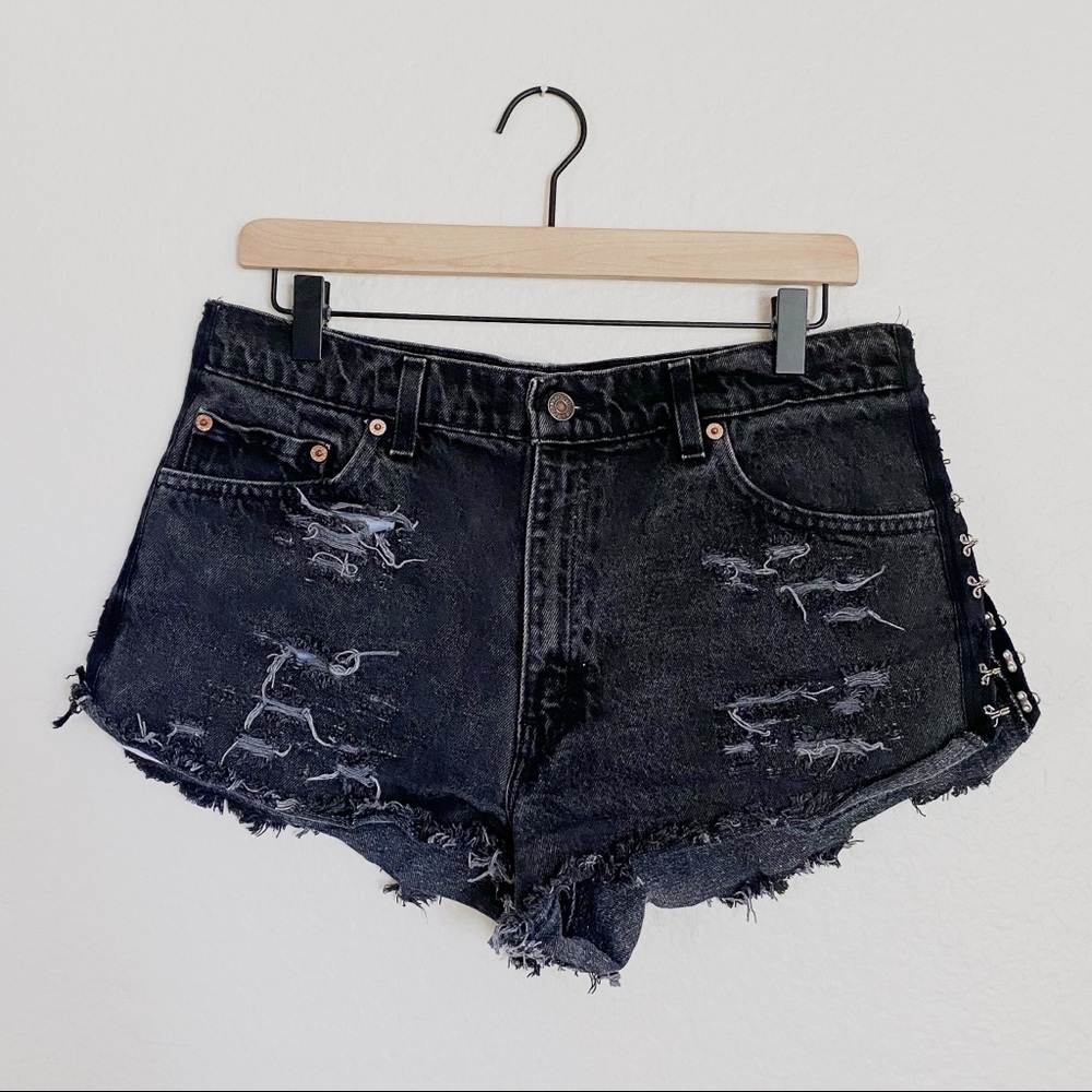 FURST OF A KIND Hook & Eye Distressed Shorts Sz 29